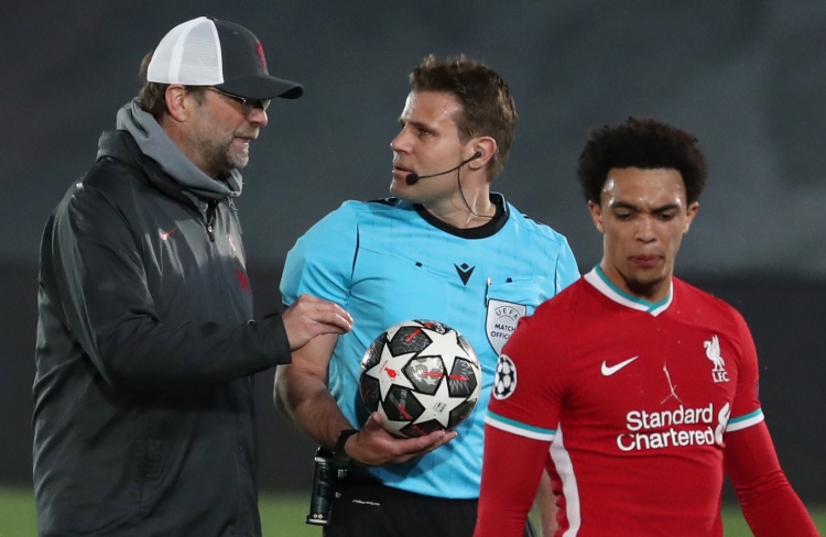 足球狙击手小刀 · 昨天14：39